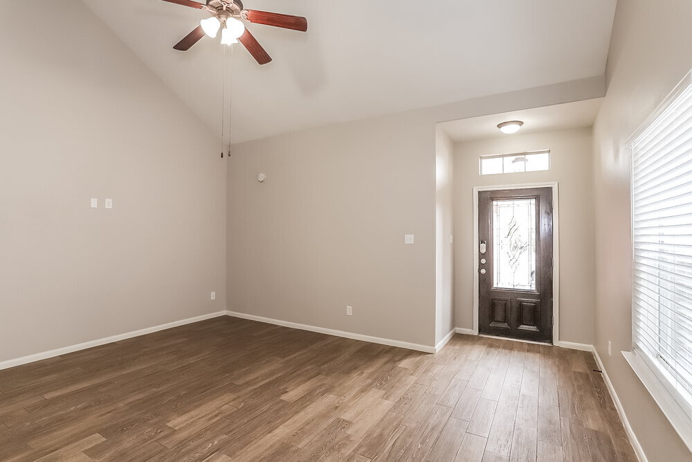 Building Photo - 10518 Southway Bend Ln