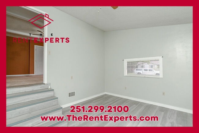 Building Photo - 100 Esplanade Ave