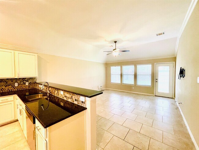 Building Photo - 6838 Pear Point Ln