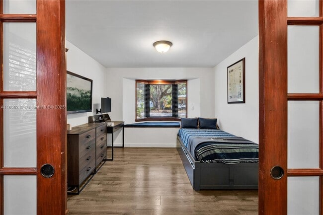 Building Photo - 6870 SW 77th Terrace