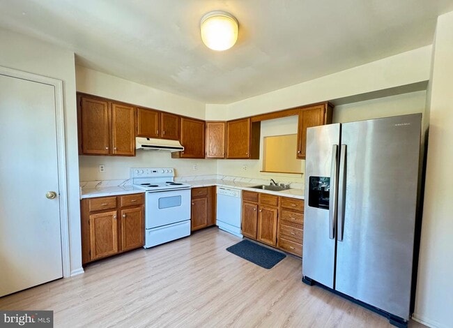 Building Photo - 4711 Leyden Way