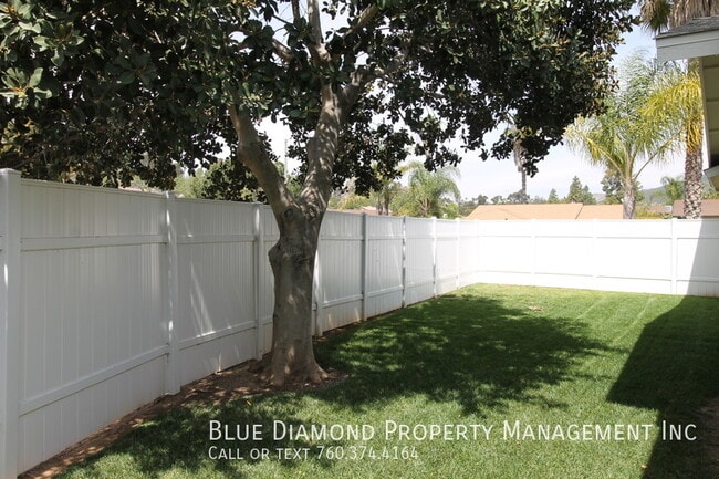 Building Photo - 657 Cedar St