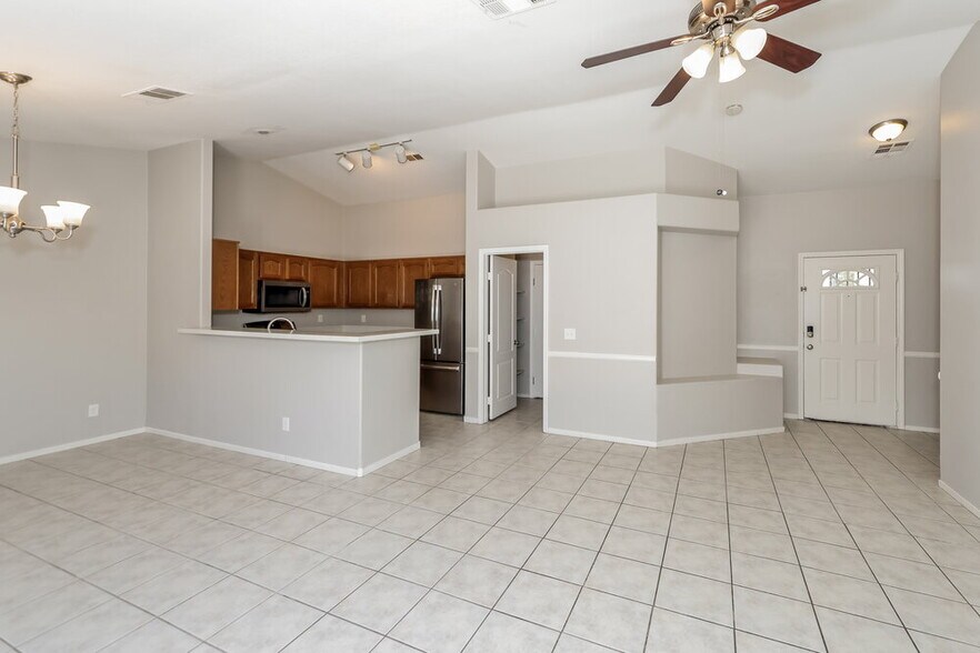 Building Photo - 4911 Dunvegan Ct