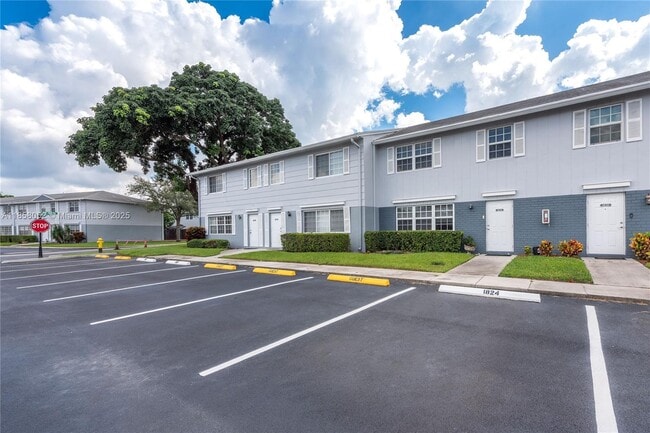 Building Photo - 1824 SW 81st Way