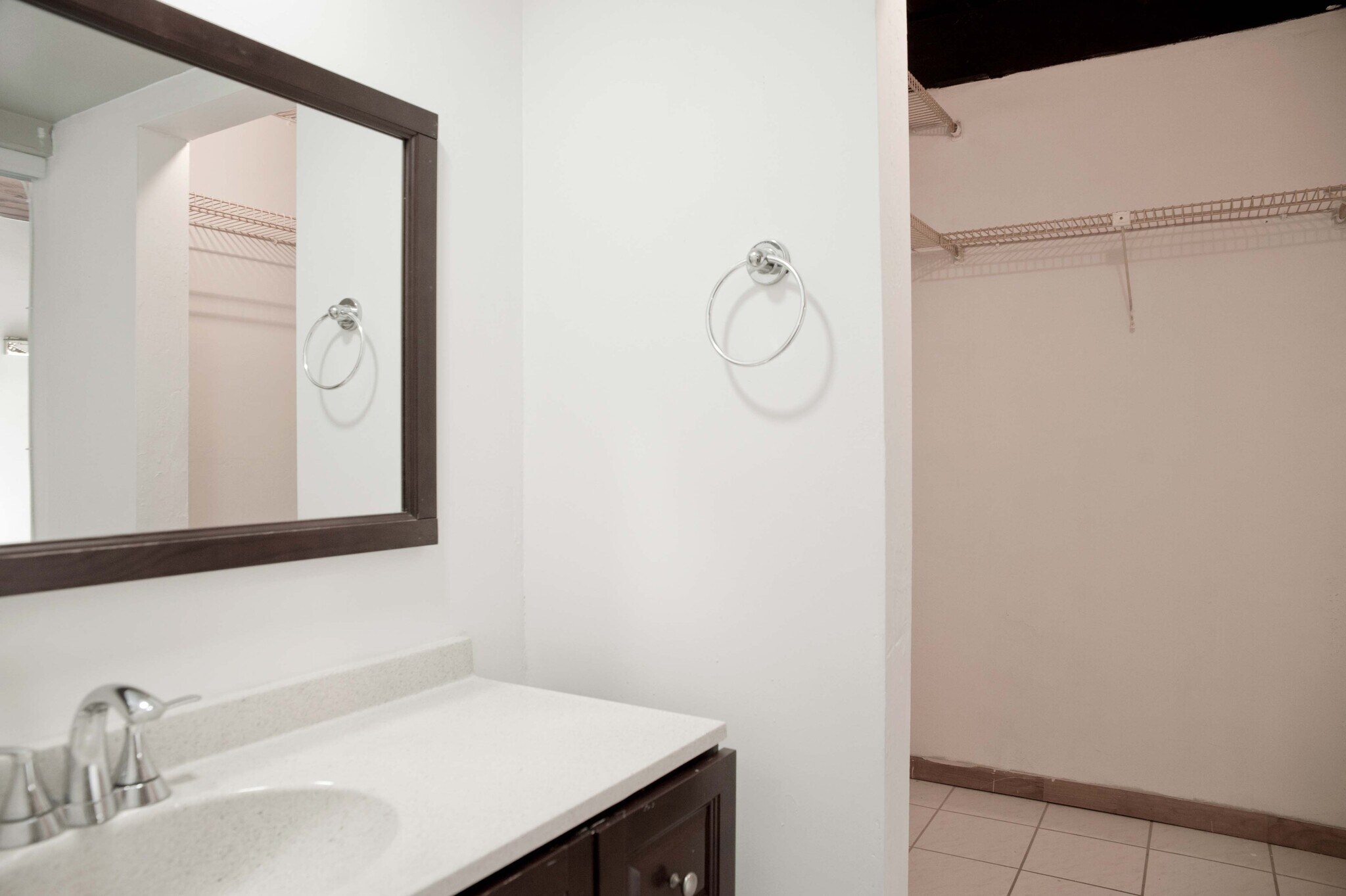 Building Photo - 19216 NE 25th Ave