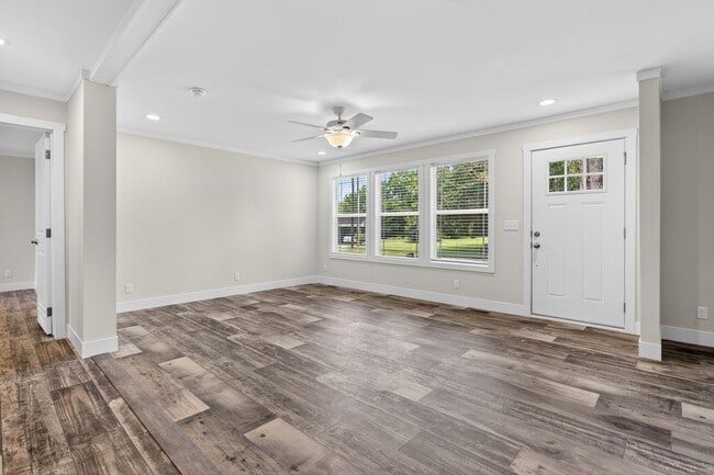 Building Photo - Brand New Pet Friendly Home in Chattanooga