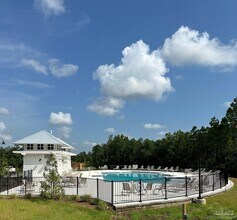 Building Photo - 8665 Pathstone Blvd