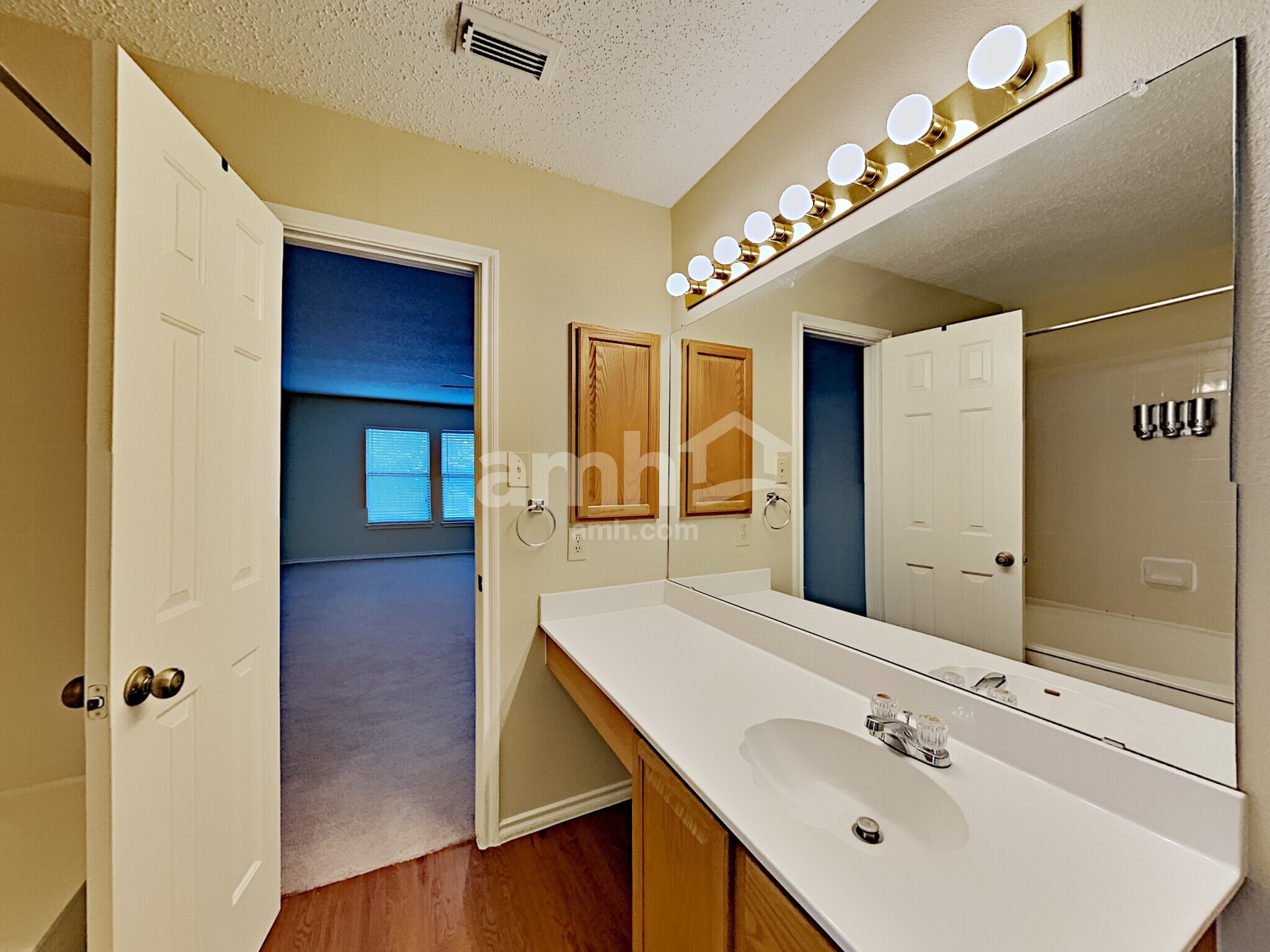 Building Photo - 18027 Redriver Song