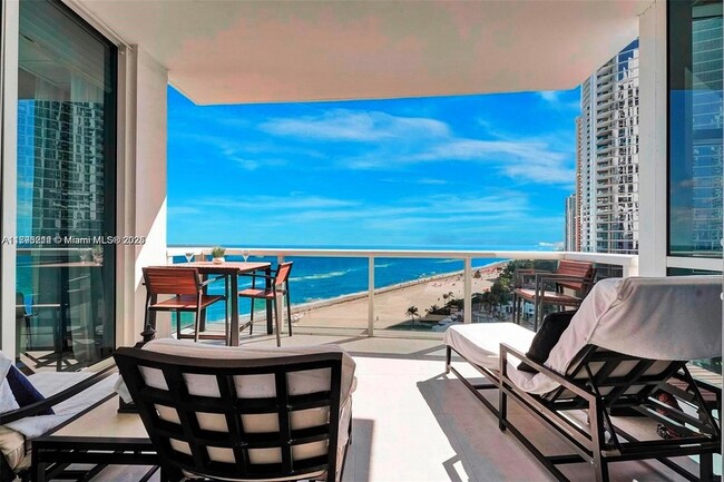 Building Photo - 18101 Collins Ave