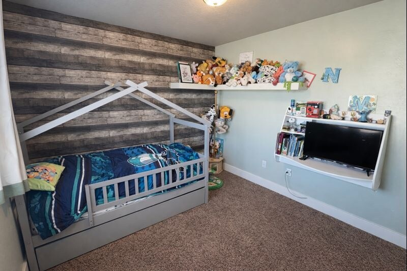 Building Photo - 336 W 200 S