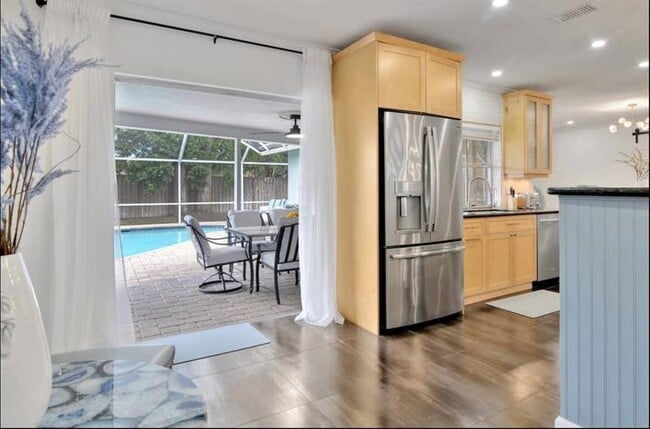 Building Photo - 105 Orchard Ridge Ln