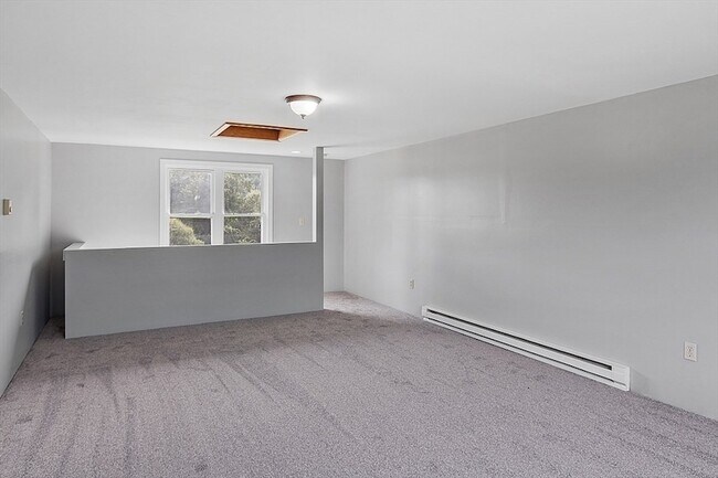 Building Photo - 370 Harwood Ave