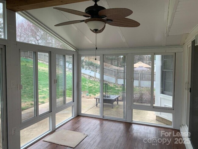 Building Photo - 4319 Wynborough Ln