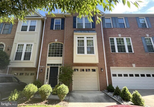 Building Photo - 13776 Lambertina Pl