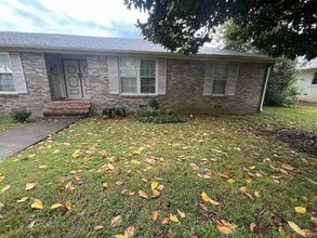Building Photo - 507 Castle Heights Ave