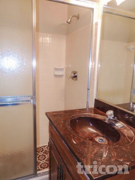 Building Photo - 1431 Tall Pines Dr