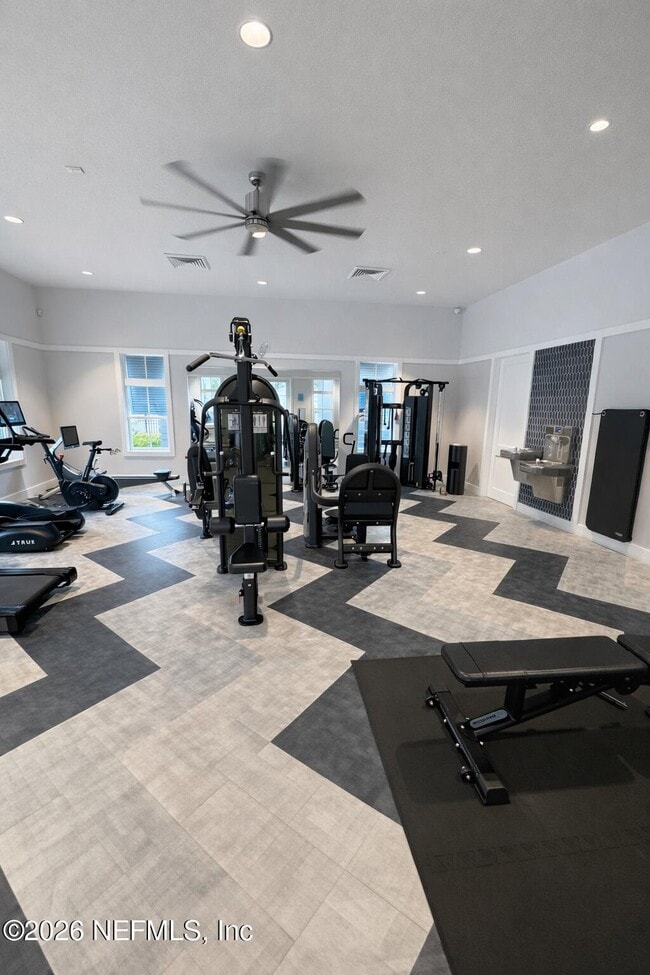 Building Photo - 14135 Pier Ln