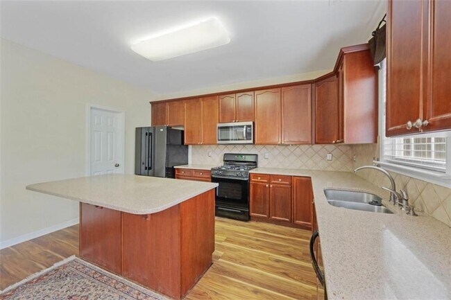 Building Photo - 773 Van Briggle Path NE