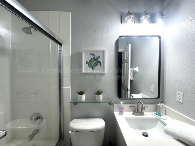 Building Photo - 736 Kildrummy Dr