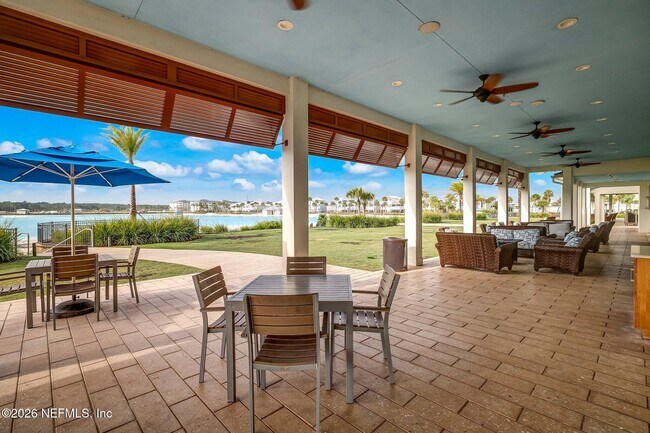 Building Photo - 401 Marquesa Cir