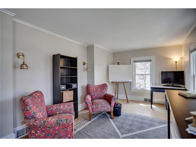 Building Photo - 3521 Girard Ave S