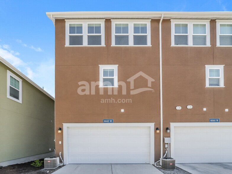 Building Photo - 6042 W South Jordan Pky