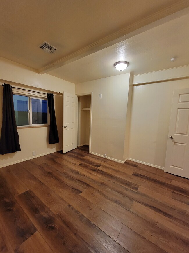 Building Photo - 2024 N 2nd St