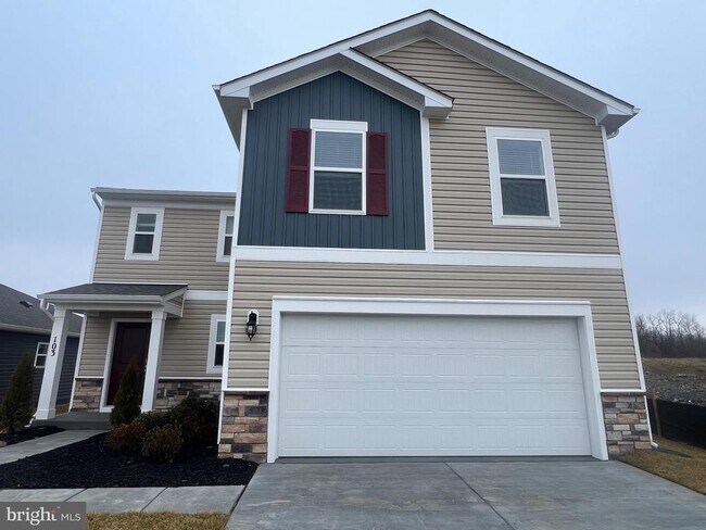 Building Photo - 103 Dinges St