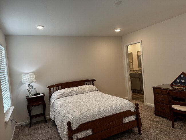 Building Photo - 230 Pedric Dr