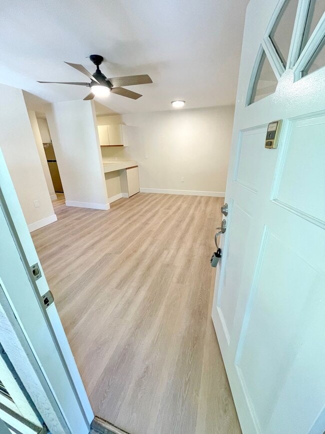 Building Photo - ***Reduced rate for the first 6 months!! $2550/month for the first 6 months - $2750/month for the...