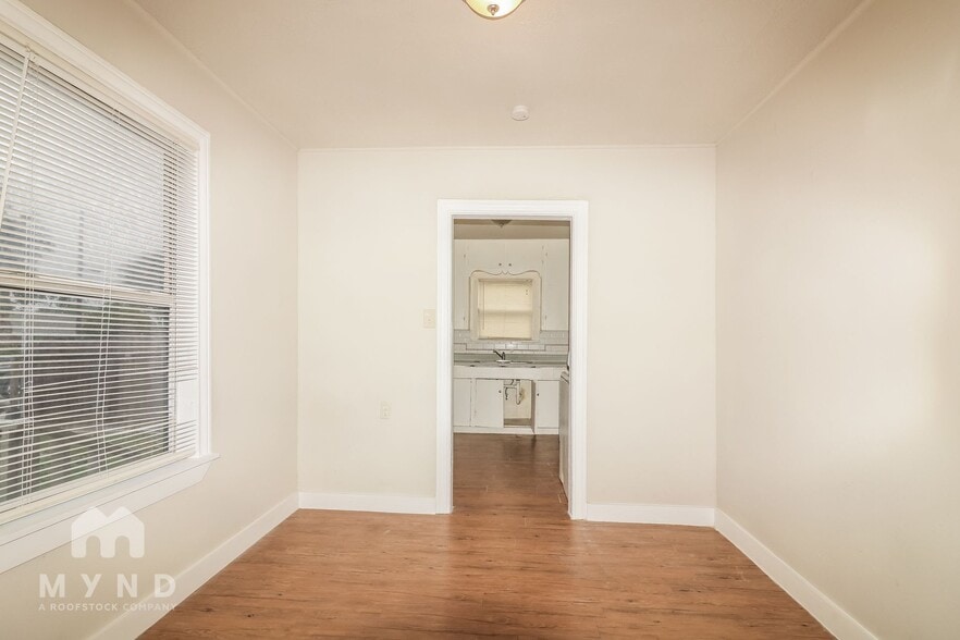 Building Photo - 1322 Verbena St