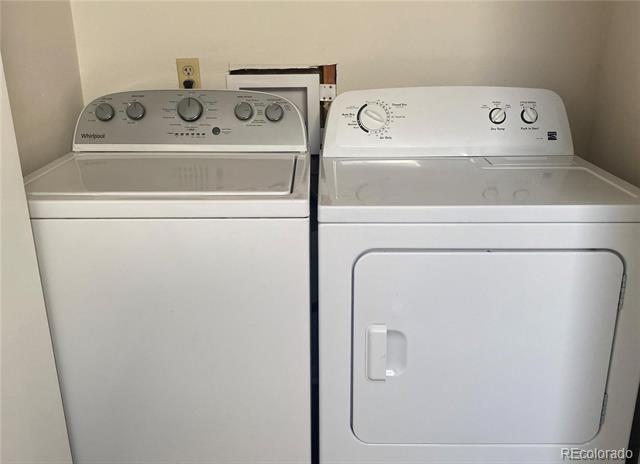 Building Photo - 2882 W Long Cir