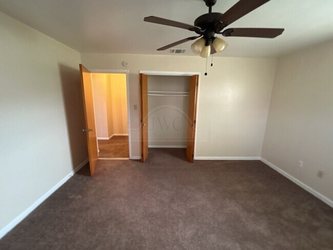 Building Photo - 3906 Clear Creek Rd, Killeen