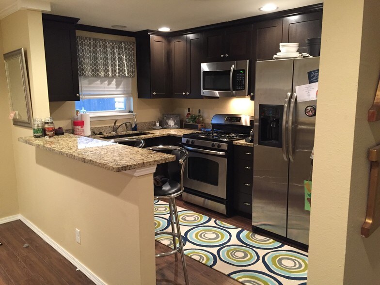 Kitchen - 1441 S Frisco Ave