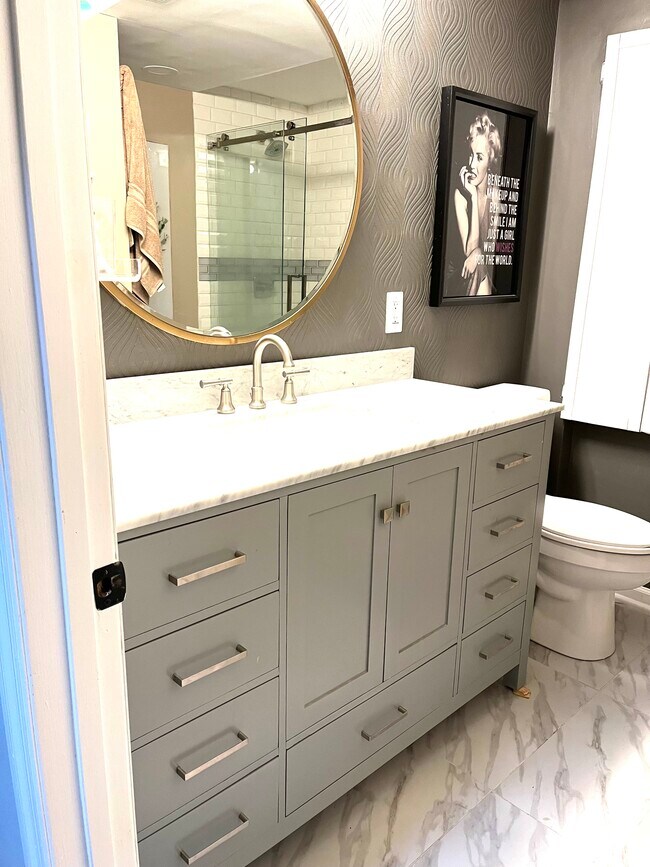 Building Photo - 17120 30th Ave N