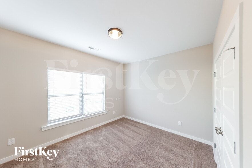 Building Photo - 71 Co Rd 1702