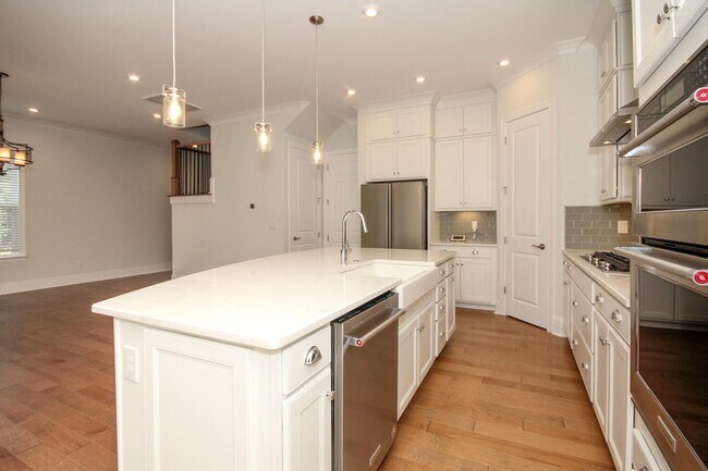 Building Photo - Beautiful John Wieland end unit townhouse ...