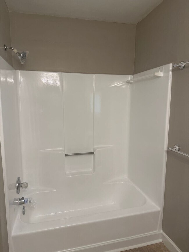 Building Photo - 534 E Call St