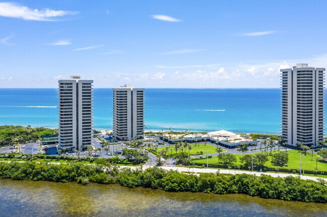 Building Photo - 5510 N Ocean Dr