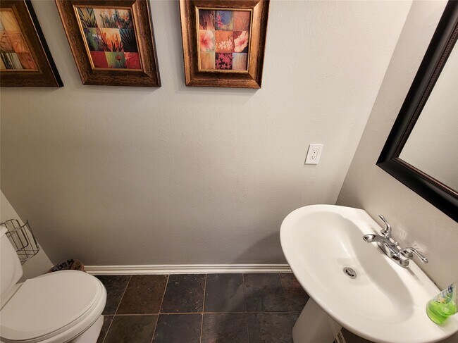 Building Photo - 78 N Bluff Creek Cir