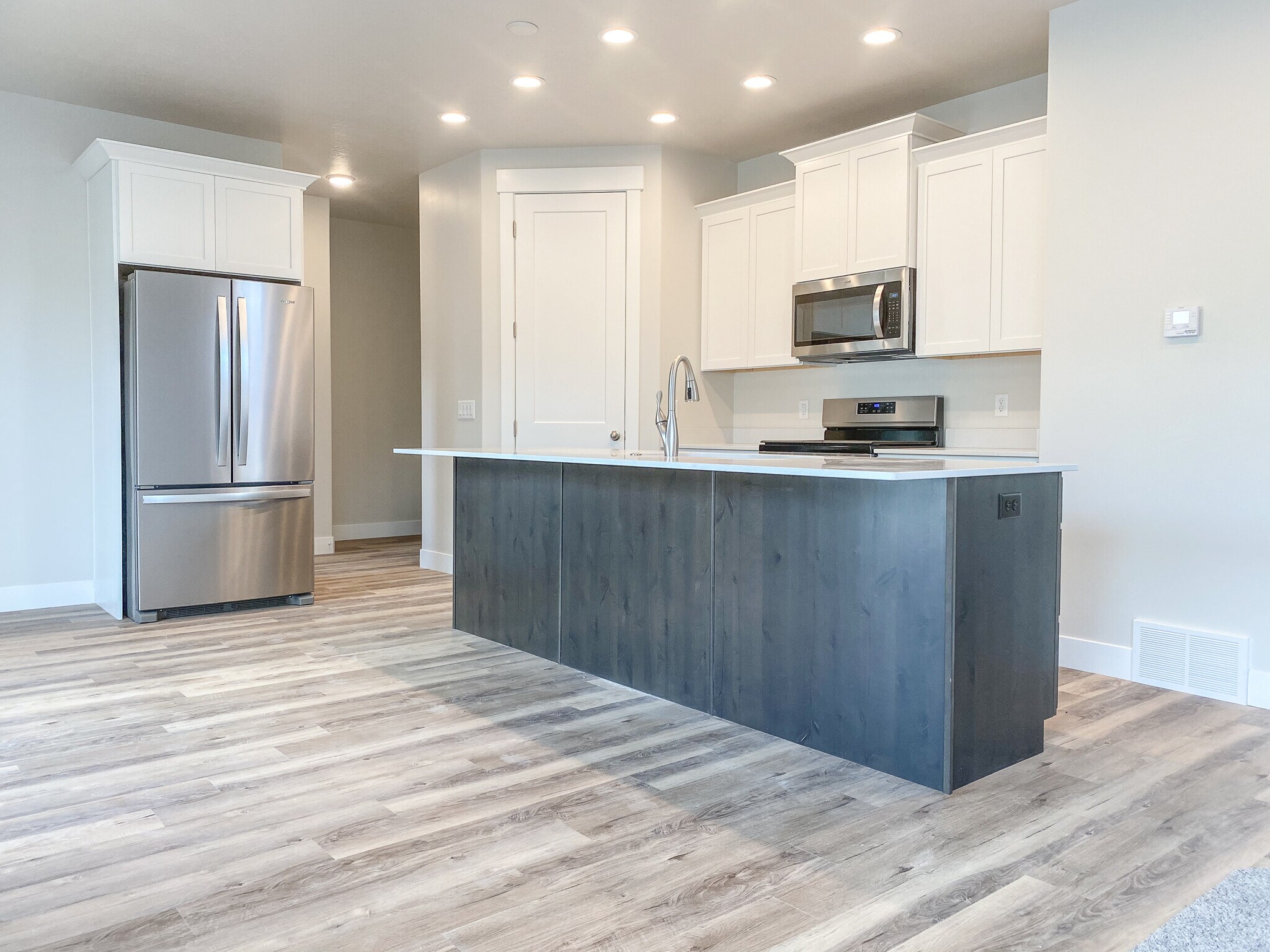 Building Photo - 959 S 650 W