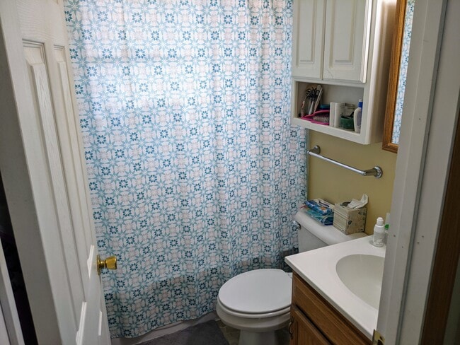 Building Photo - 512-514 Terrace Dr