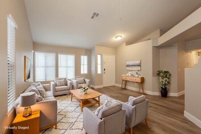 Building Photo - 4141 Oak Bay