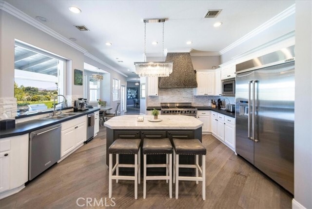 Building Photo - 42160 Cll Barbona