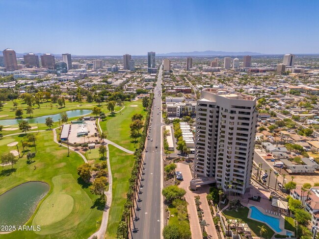 Building Photo - 1040 E Osborn Rd