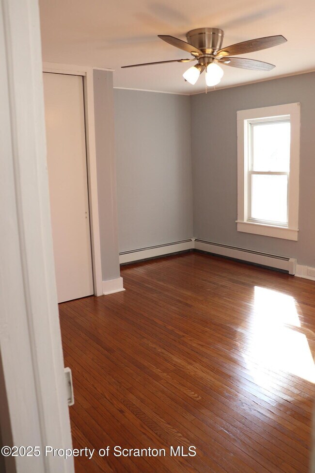 Building Photo - 712 W Lackawanna Ave