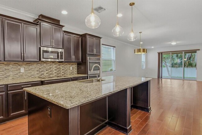 Building Photo - 2669 Peony Dr