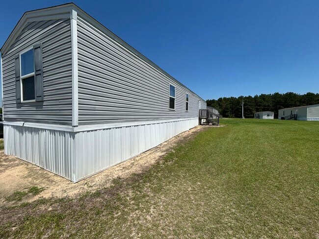 Building Photo - 1524 Jans Dr