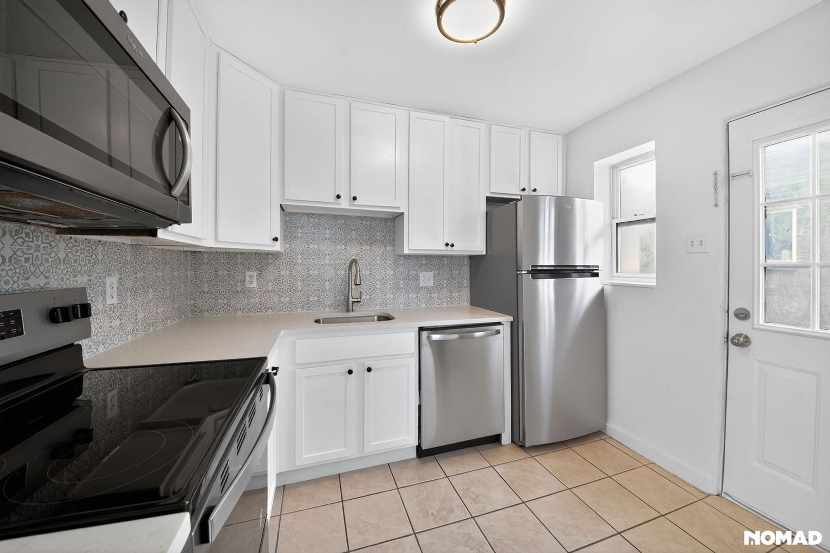 Building Photo - 1460 Elmira St