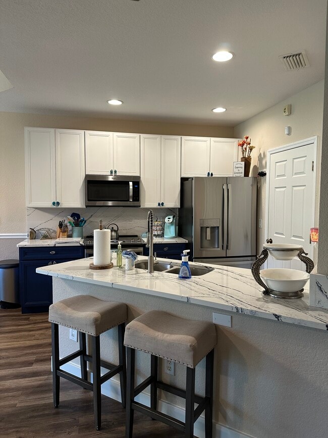 Kitchen - 16130 Via Solera Cir